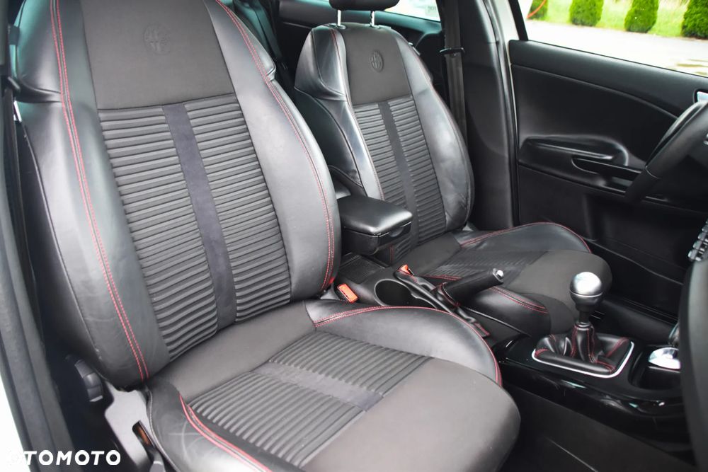 Alfa Romeo Giulietta 1.4 TB 16V Multiair Collezione - 10