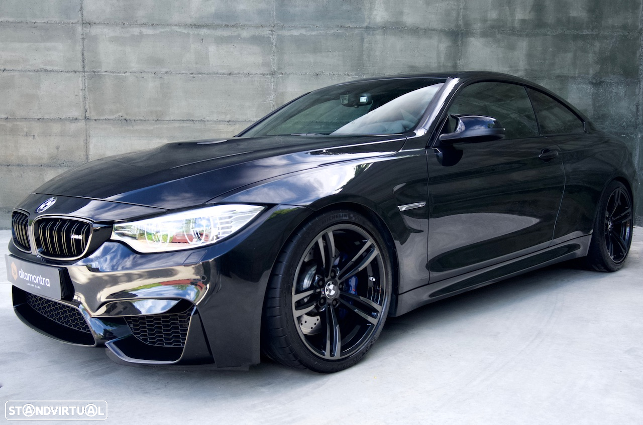 BMW M4 Coupe DKG - 16