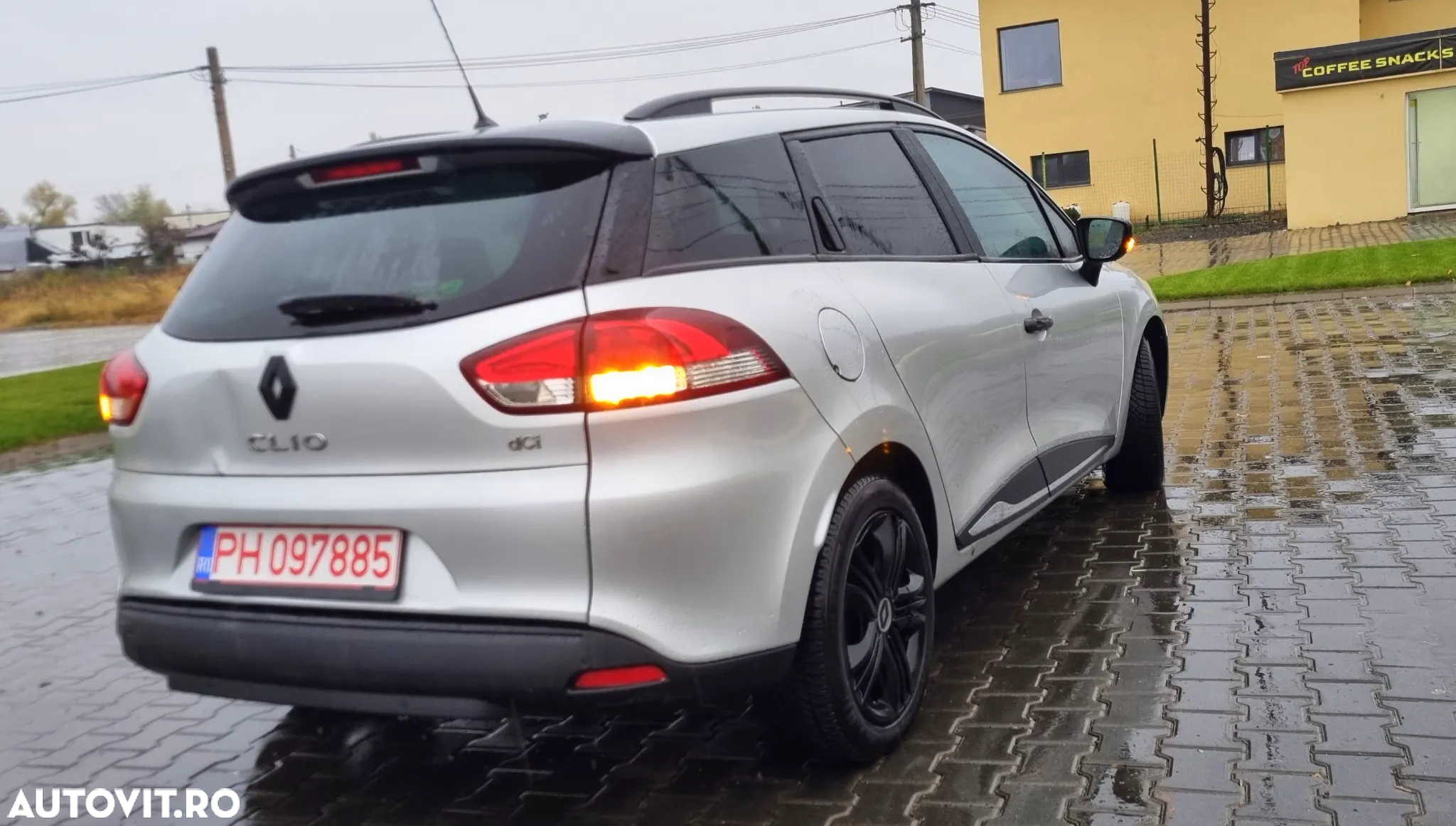 Renault Clio - 18
