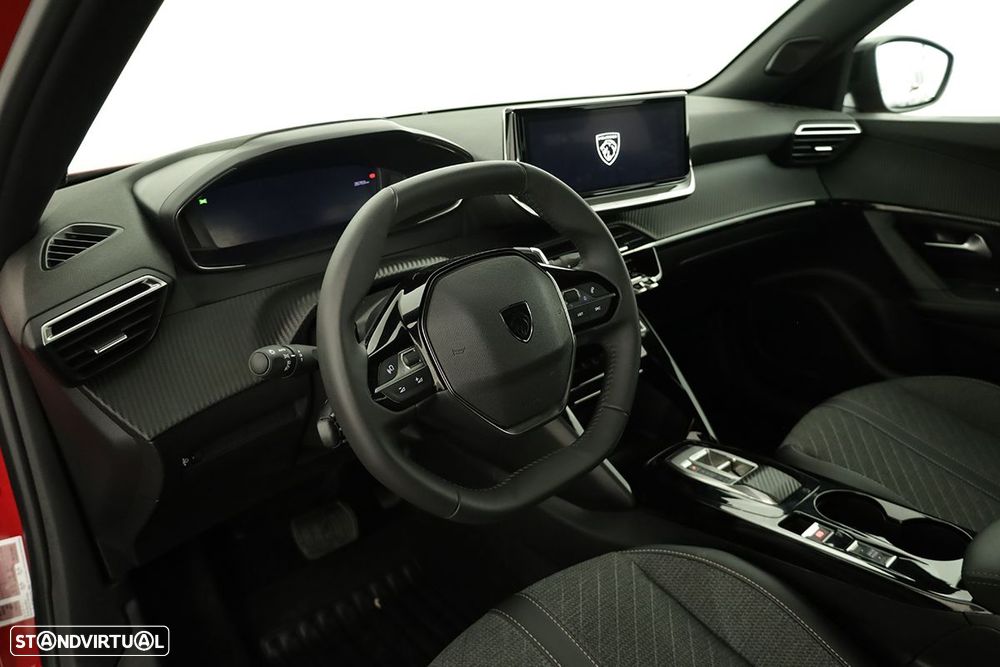 Peugeot 2008 1.2 PureTech Allure EAT8 - 7