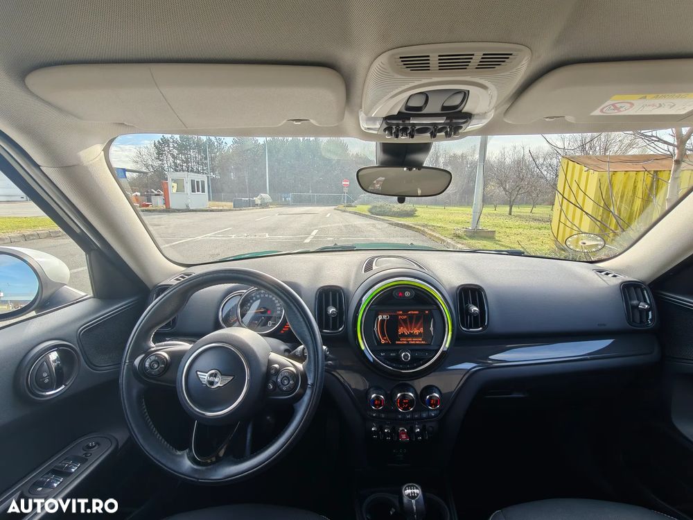 Mini Countryman Cooper D - 20