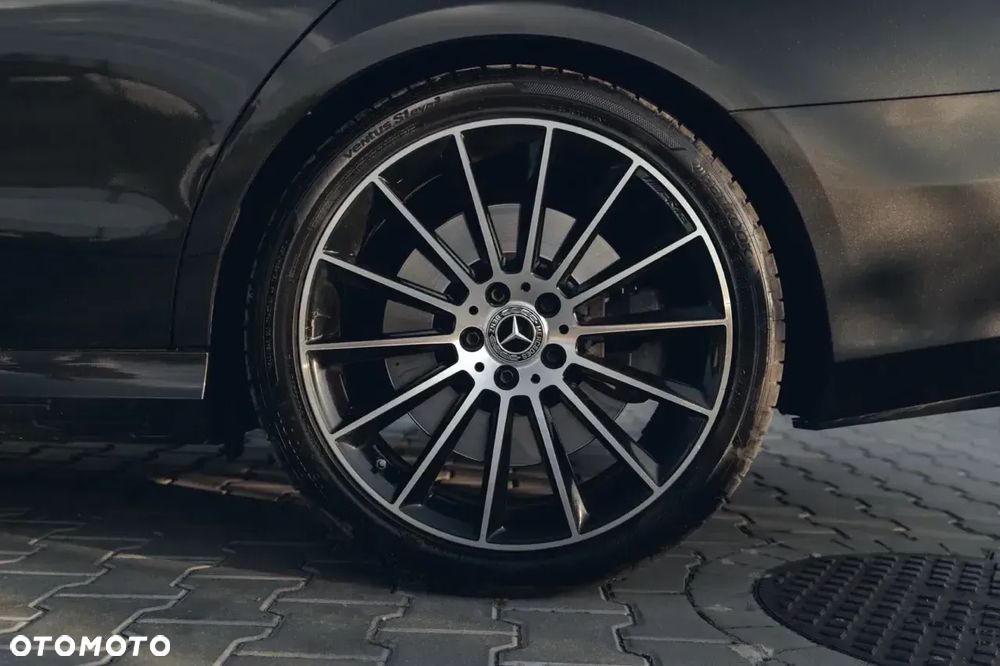 Mercedes-Benz Klasa E AMG 53 4-Matic+ - 9