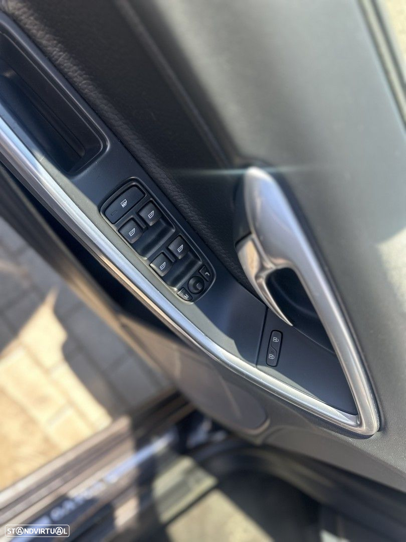 Volvo V60 1.6 D2 Momentum Eco - 8