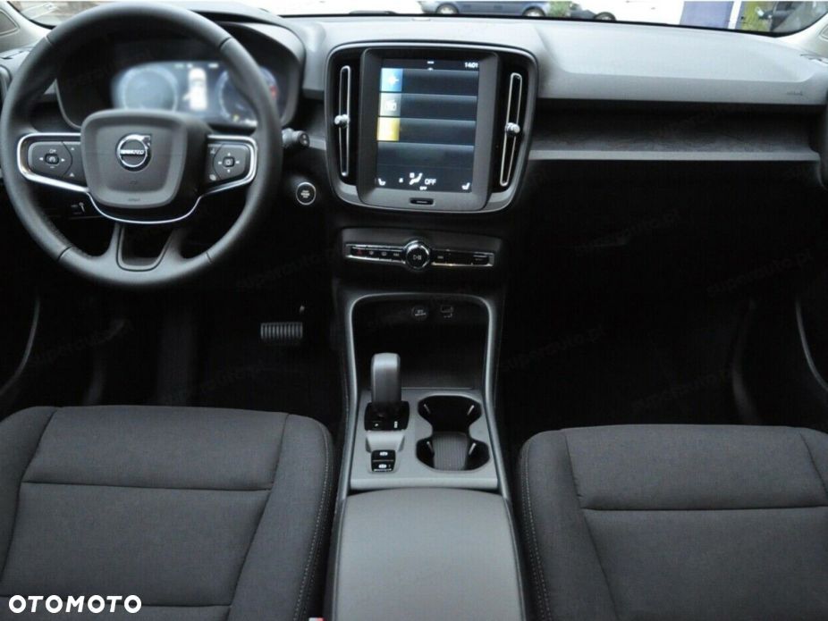 Volvo XC 40 B3 Essential - 6