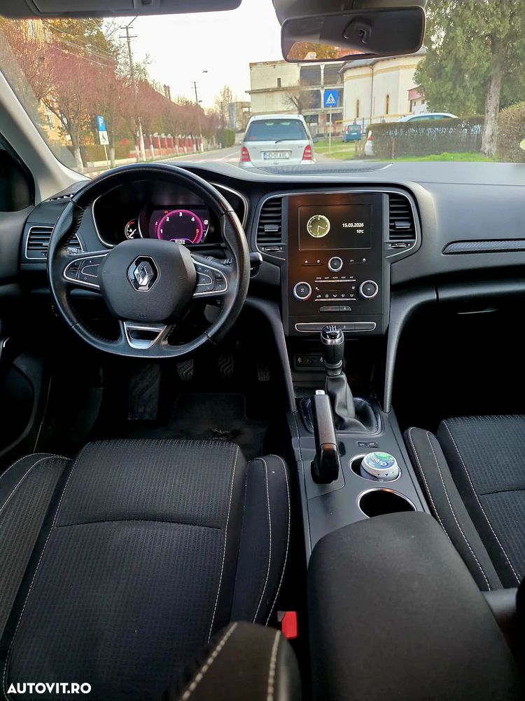 Renault Megane BLUE dCi 115 BUSINESS EDITION - 10