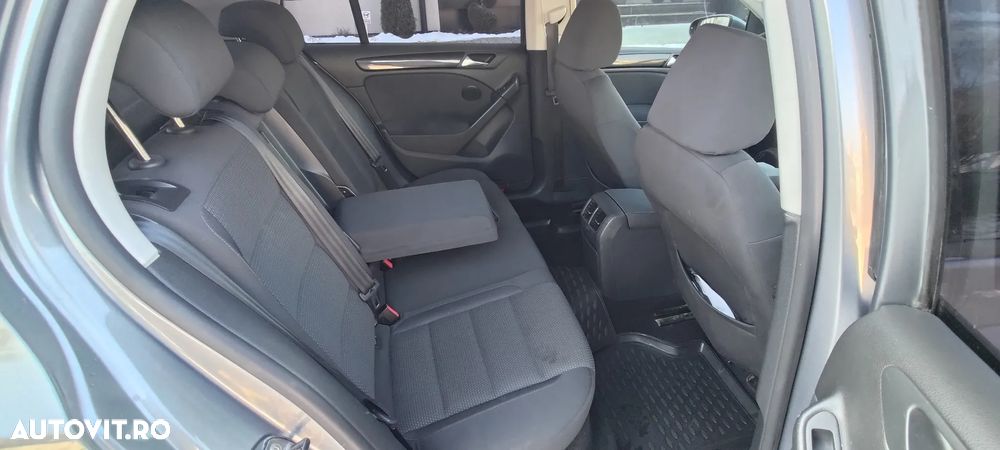 Volkswagen Golf 2.0 TDI DPF Trendline - 9