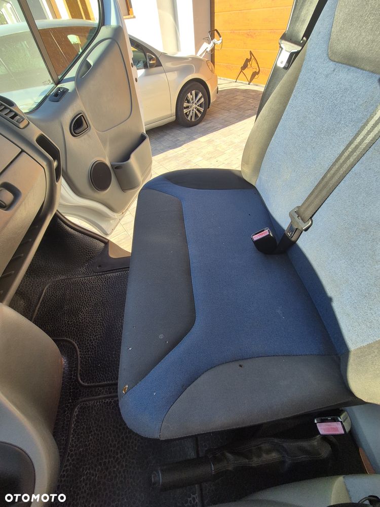 Renault Trafic - 14
