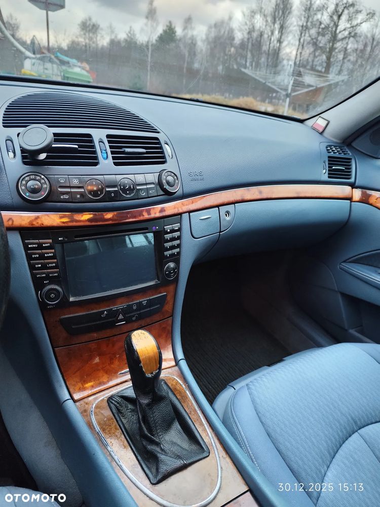 Mercedes-Benz Klasa E 270 CDI T Avantgarde - 14