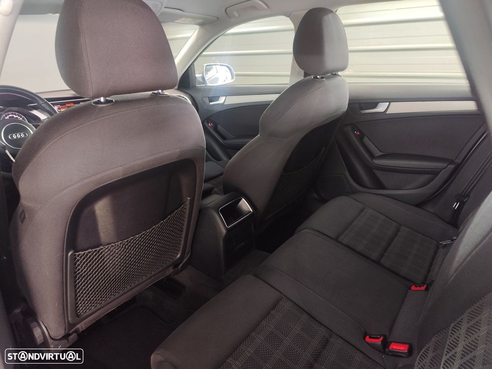 Audi A4 Avant 2.0 TDI multitronic Advance - 29