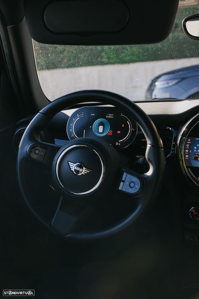 MINI 5 Portas Cooper Auto - 23