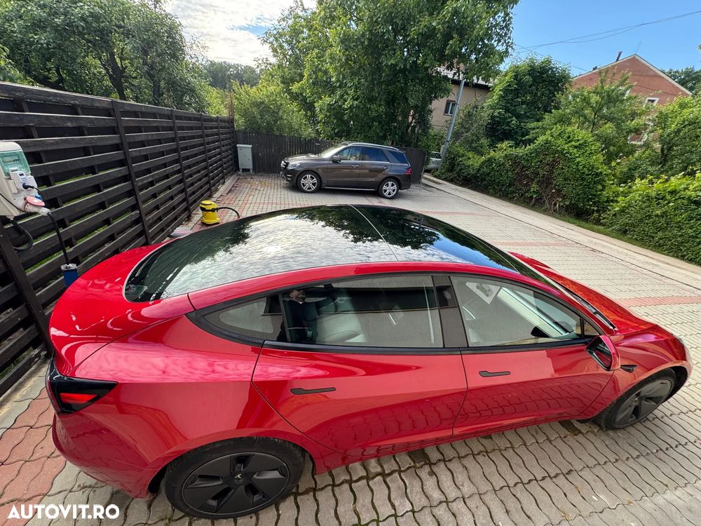 TESLA Model 3 2023 — imagine 8