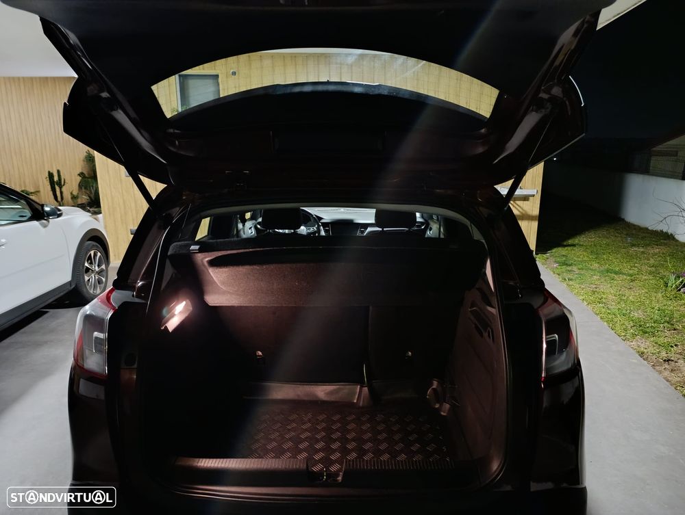 Opel Crossland X - 7