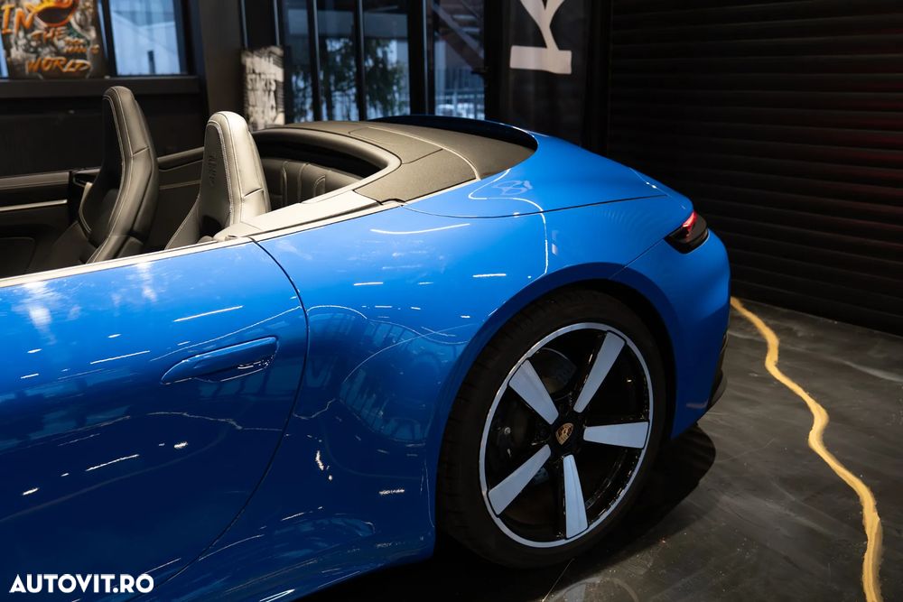 Porsche 911 Carrera PDK - 3