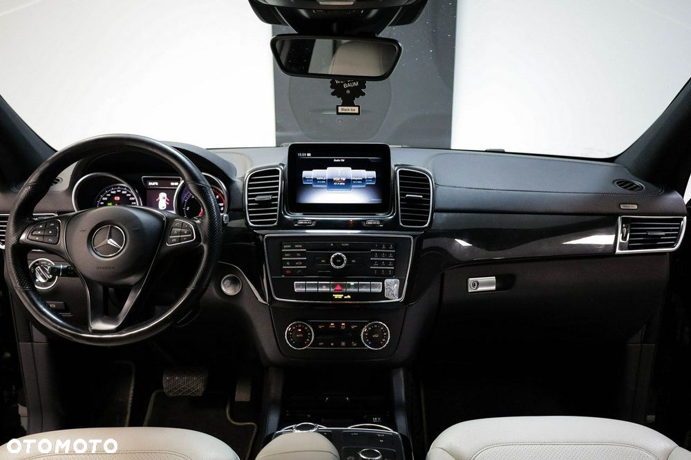 Mercedes-Benz GLE - 15