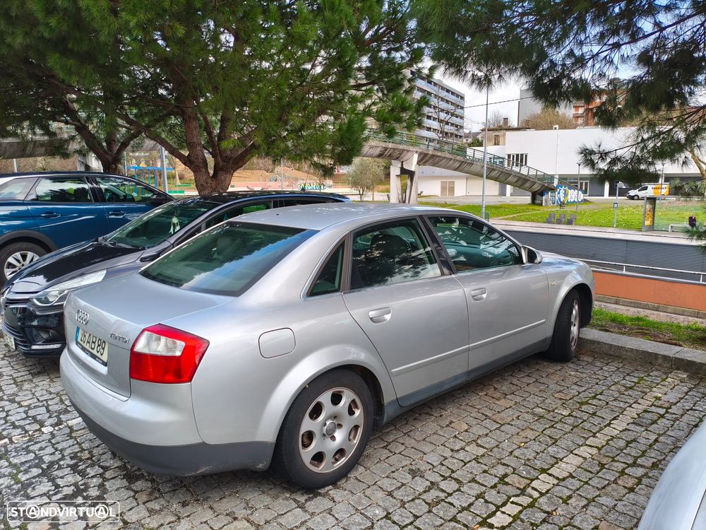 Audi A4 1.9 TDI m5 - 1