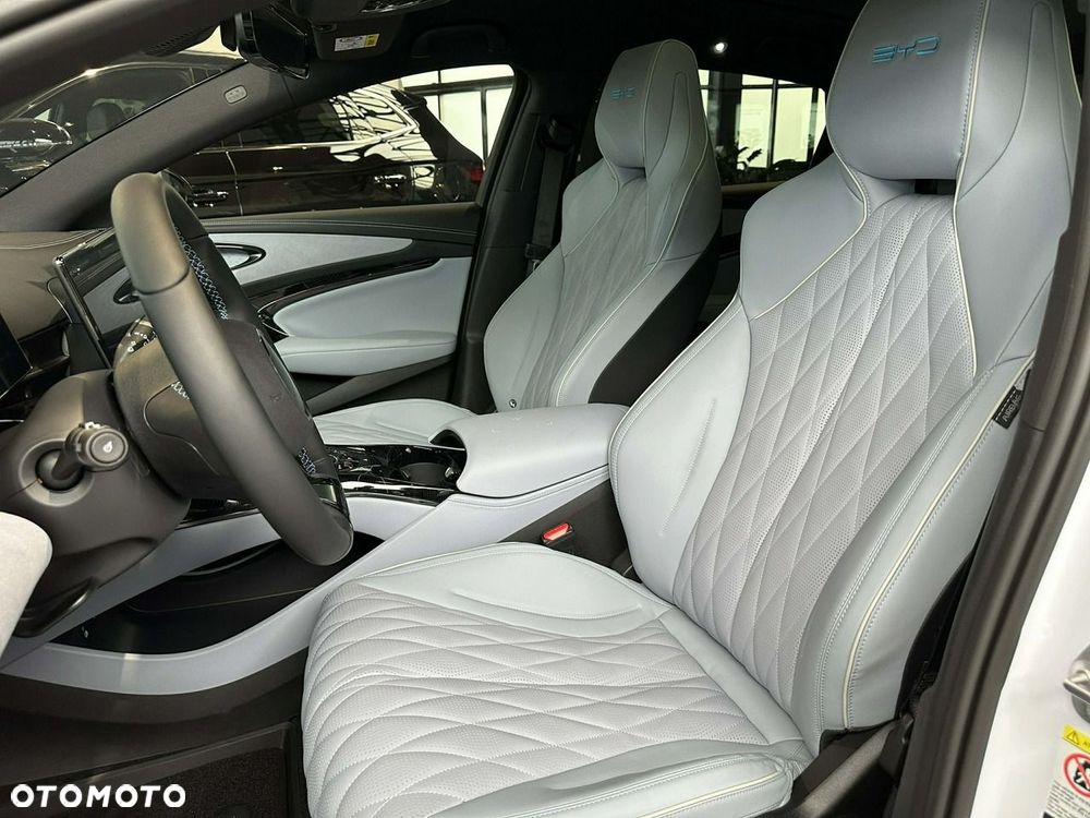 BYD Seal - 10