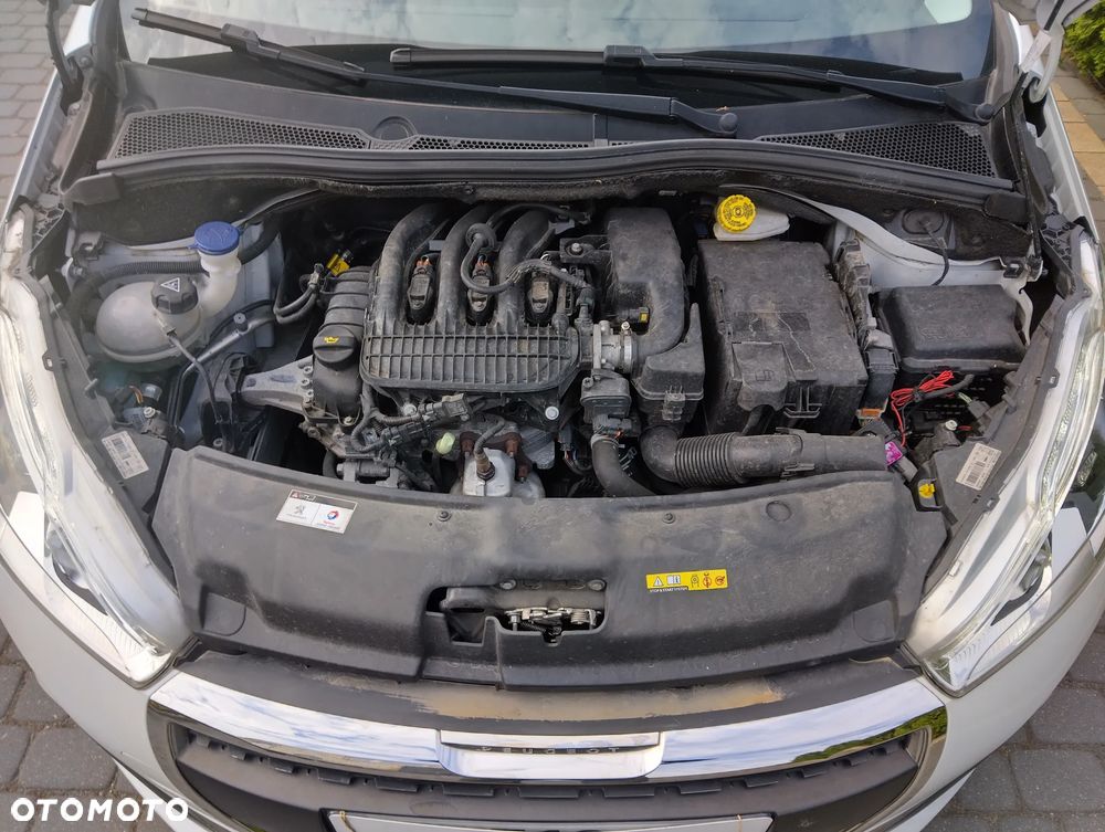 Peugeot 208 PureTech 82 Start & Stop Tech Edition - 14