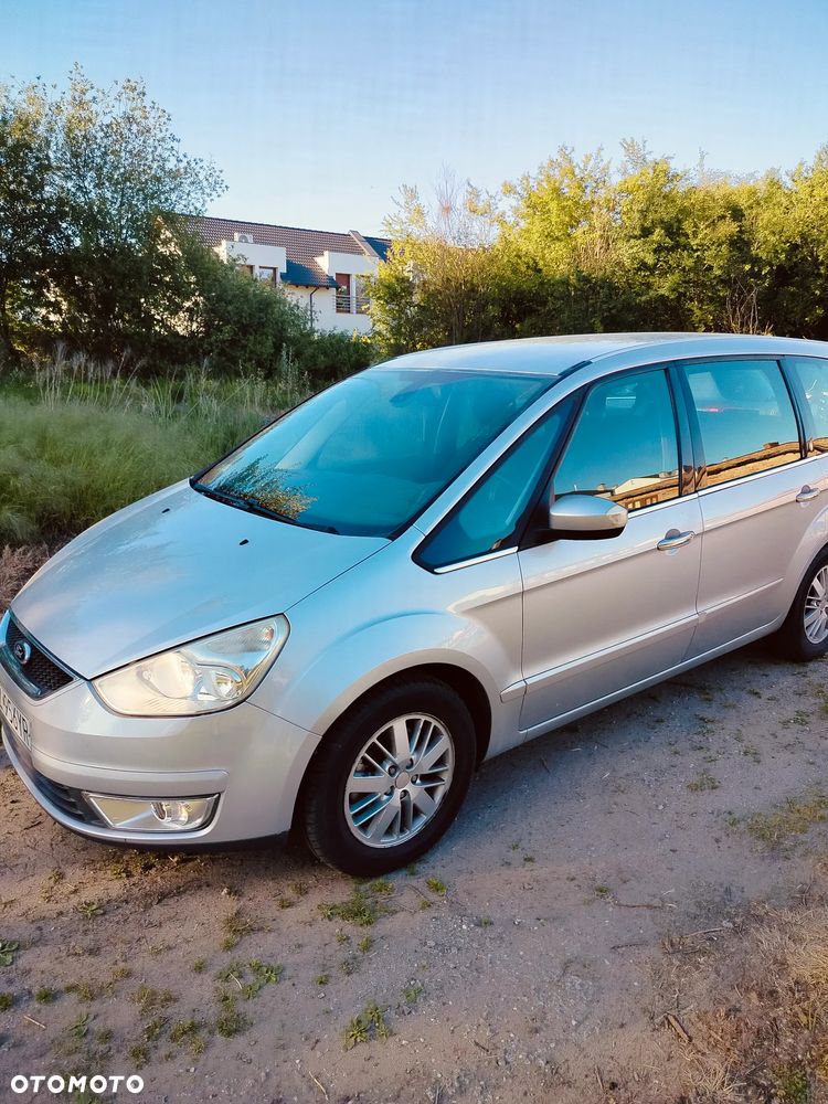 Ford Galaxy 2.0 Ghia - 2