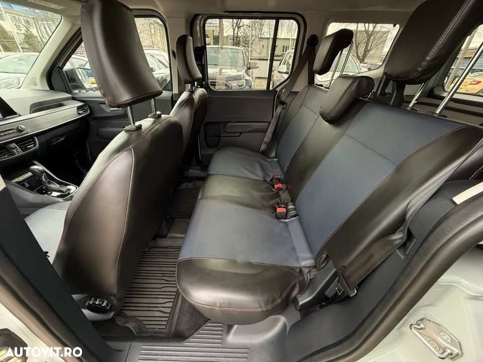 Ford Tourneo Courier 1.0 EcoBoost Titanium - 12