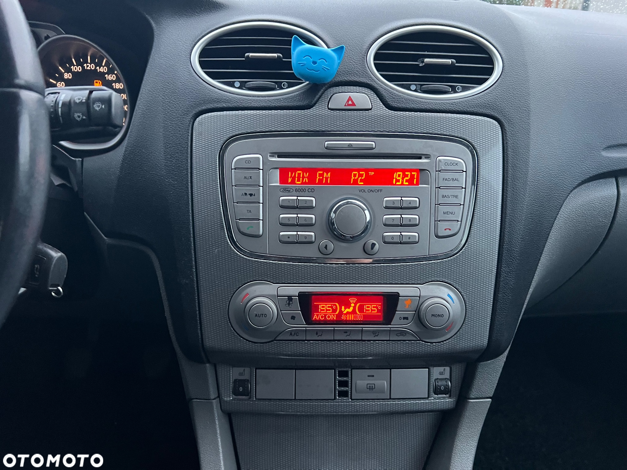 Ford Focus 1.8 FF Platinium X - 21