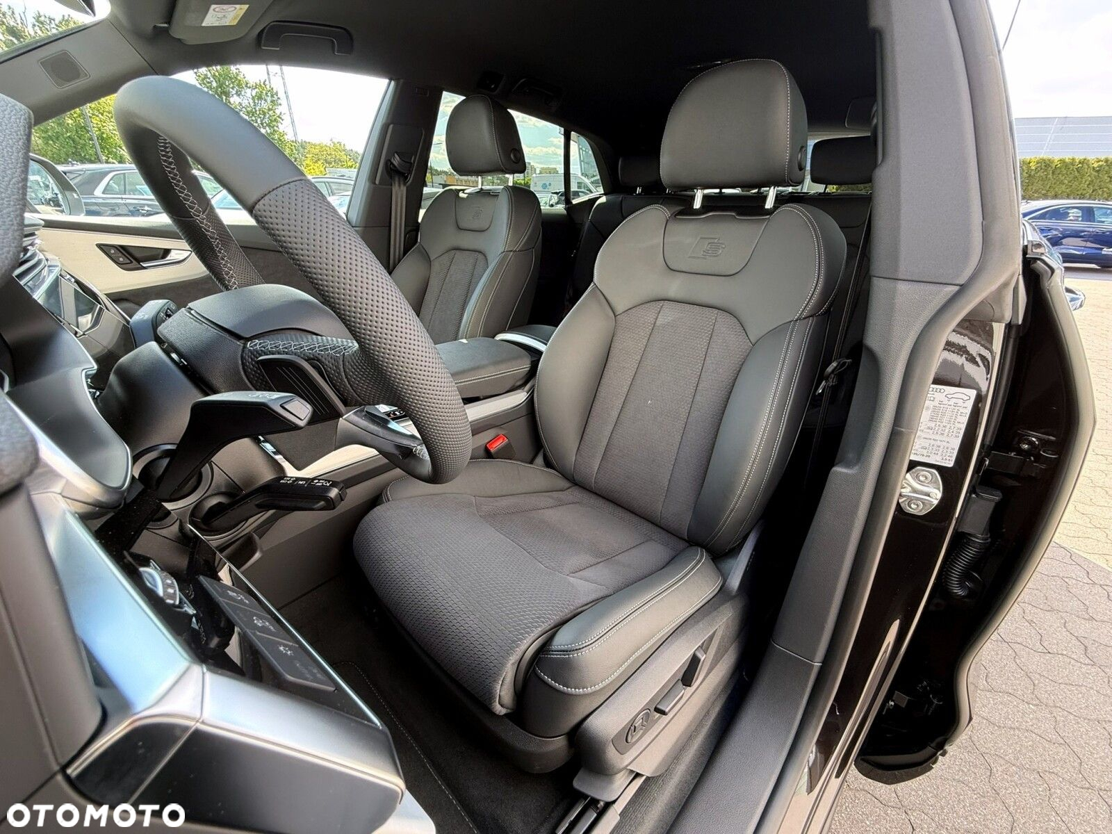 Audi Q8 - 17