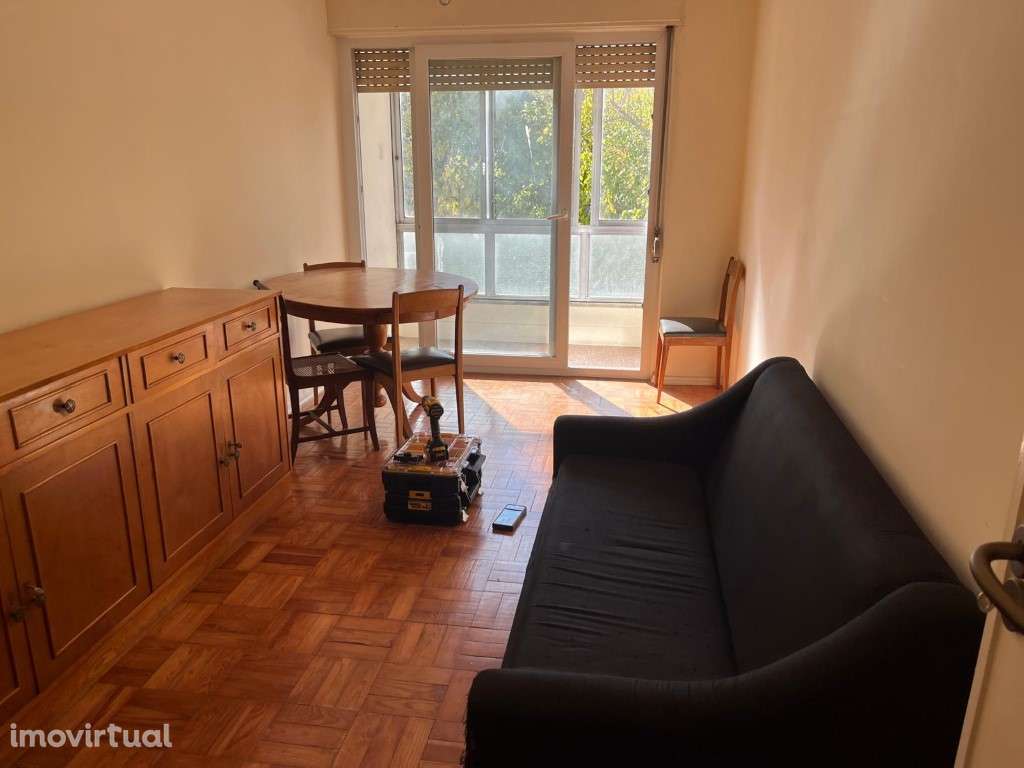 Apartamento T3 mobilado para arrendamento em Odivelas - Avenida D. ... - Grande imagem: 2/17