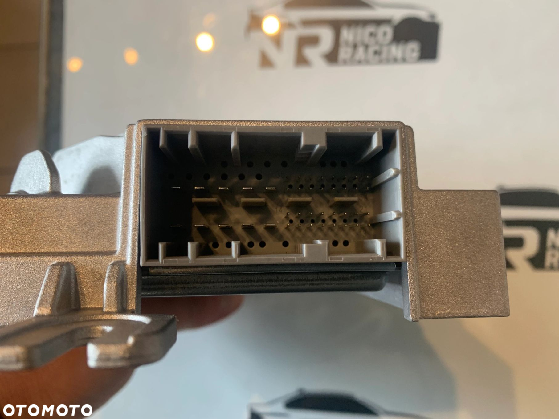 WZMACNIACZ BOOSTER ALEV3 R HARMAN KARDON BMW F44 G42 G87 G20 G30 5A5CA89 - 3