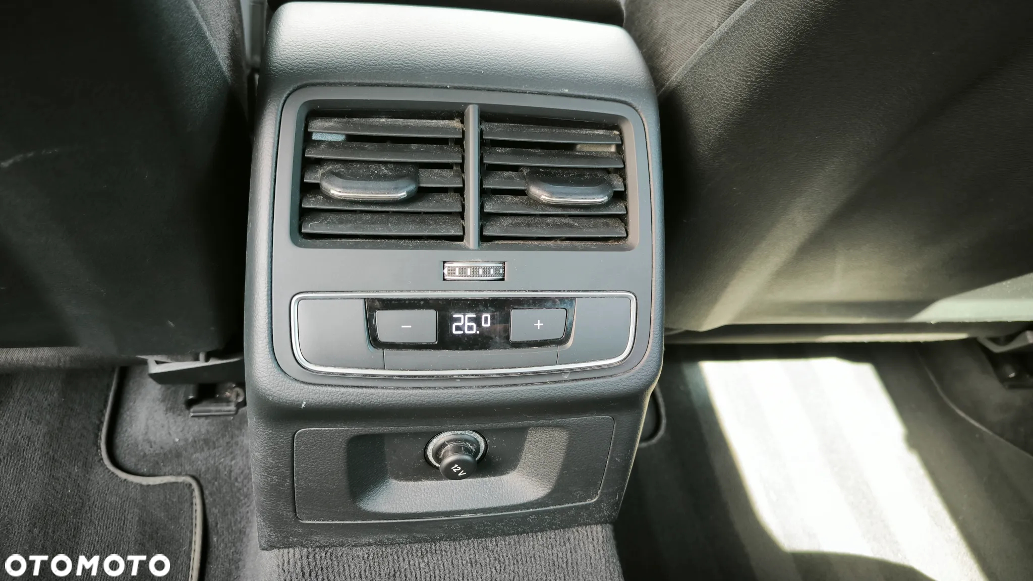 Audi A4 2.0 TDI Design S tronic - 14