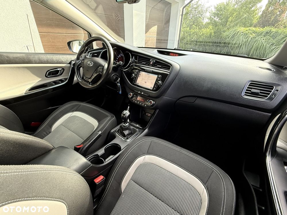 Kia Ceed 1.6 GDI Business Line - 31