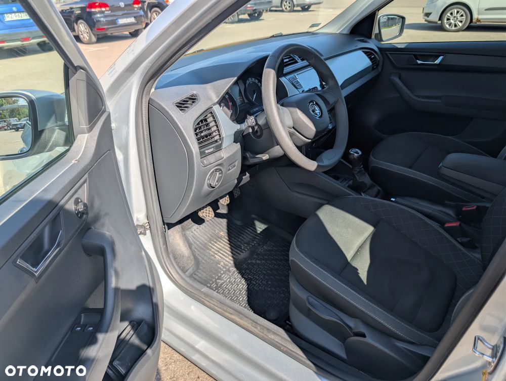 Skoda Fabia 1.0 TSI Ambition - 6