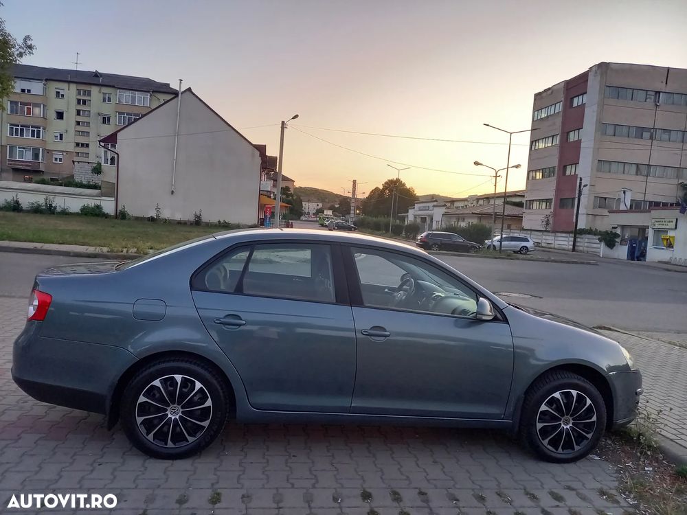 Volkswagen Jetta 1.4 TSI Comfortline - 2