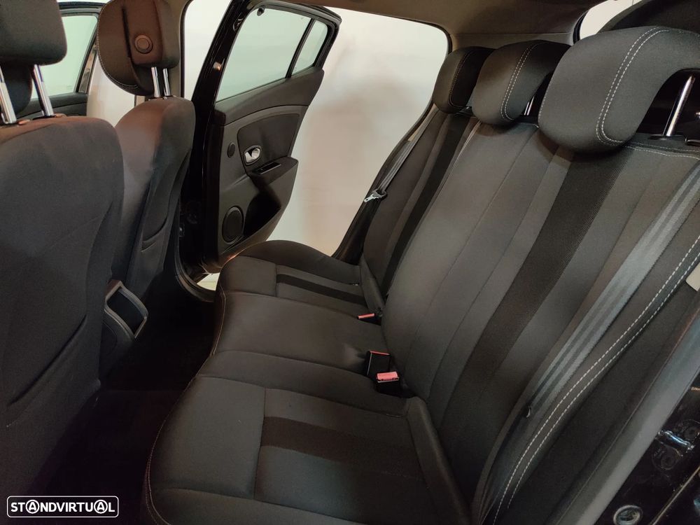 Renault Mégane 1.5 dCi Dynamique - 10