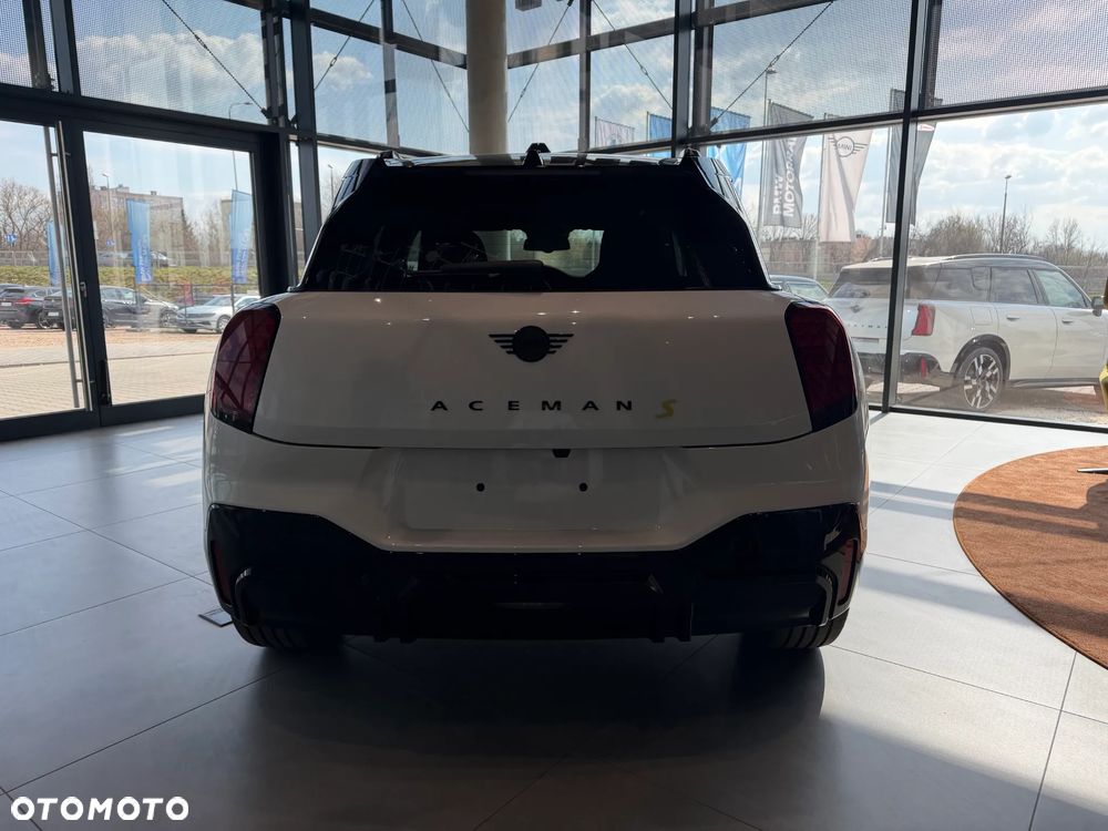 MINI Aceman SE John Cooper Works Trim - 7