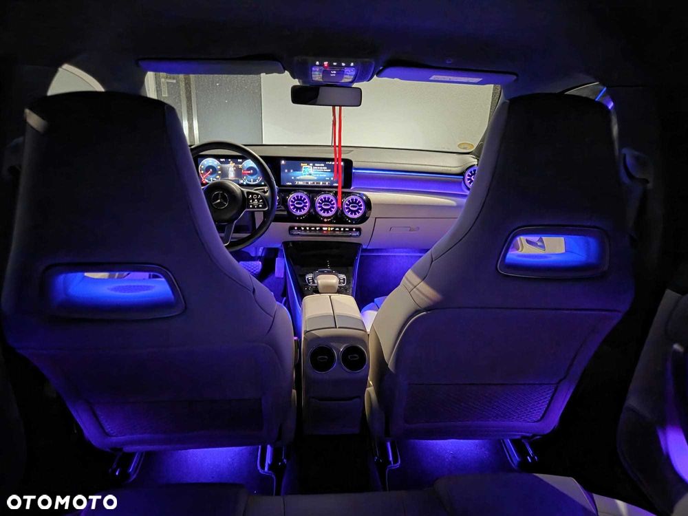 Mercedes-Benz CLA - 2