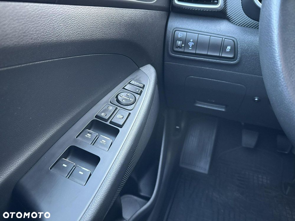 Hyundai Tucson 1.6 GDi Comfort 2WD - 19