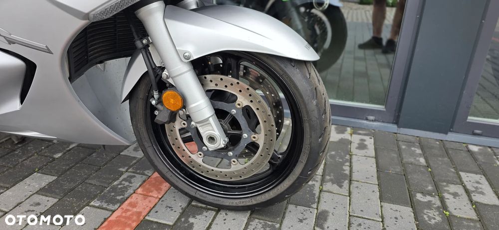 Yamaha FJR - 7