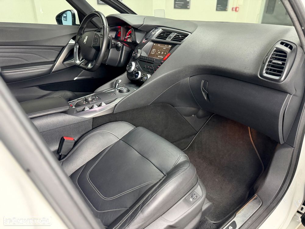 Citroën DS5 2.0 HDi Hybrid4 Sport Chic CMP6 - 26