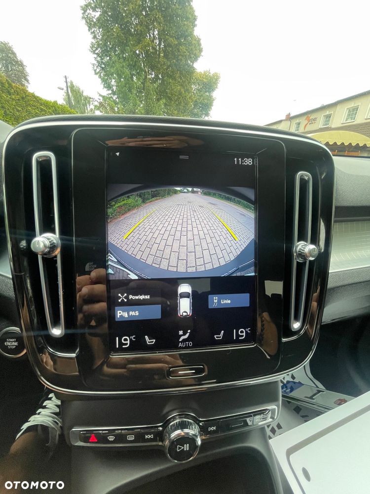 Volvo XC 40 D3 Momentum Pro - 28