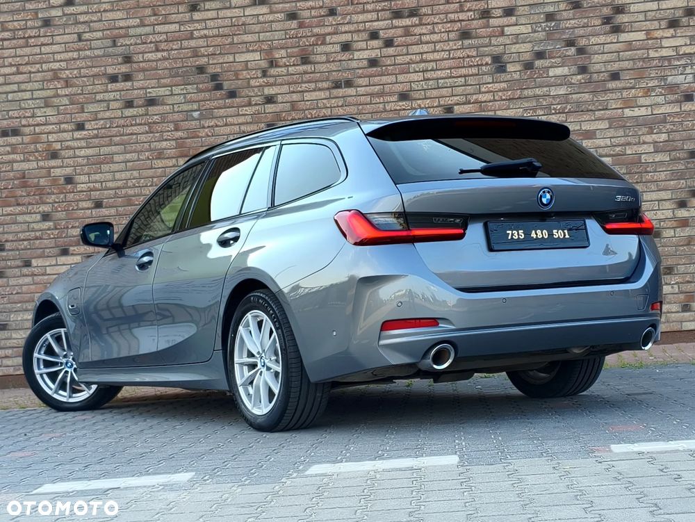 BMW Seria 3 - 32