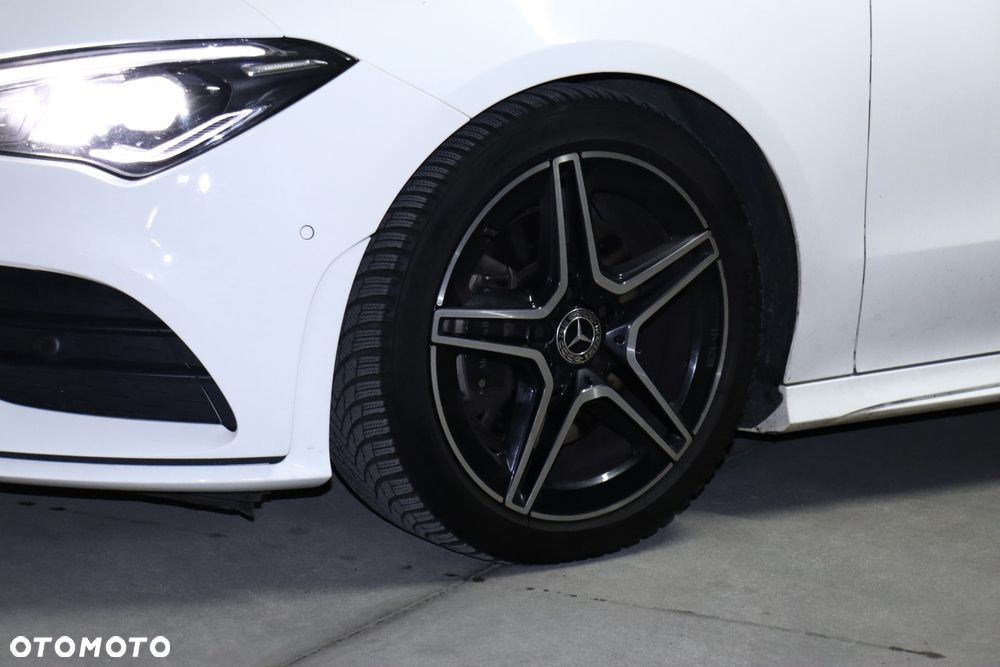 Mercedes-Benz CLA 200 AMG Line 7G-DCT - 4