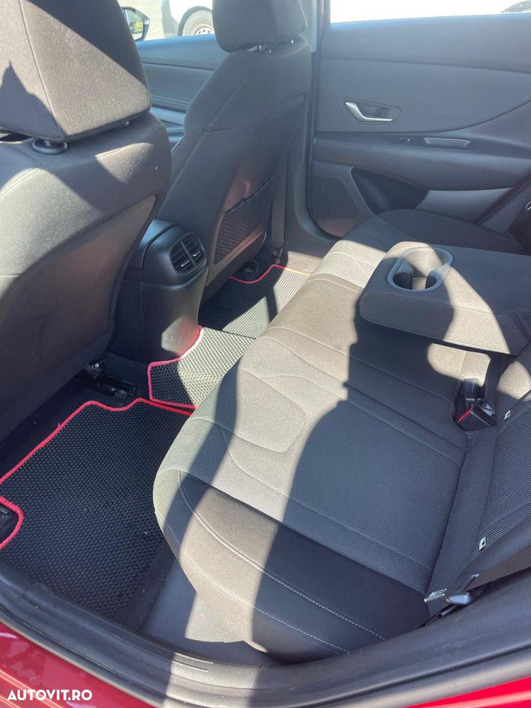 Hyundai Elantra 1.6 l 123 CP 6MT Highway - 3