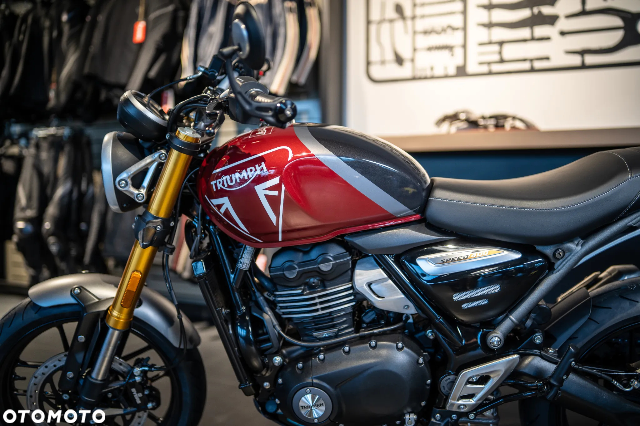 Triumph Inny - 13