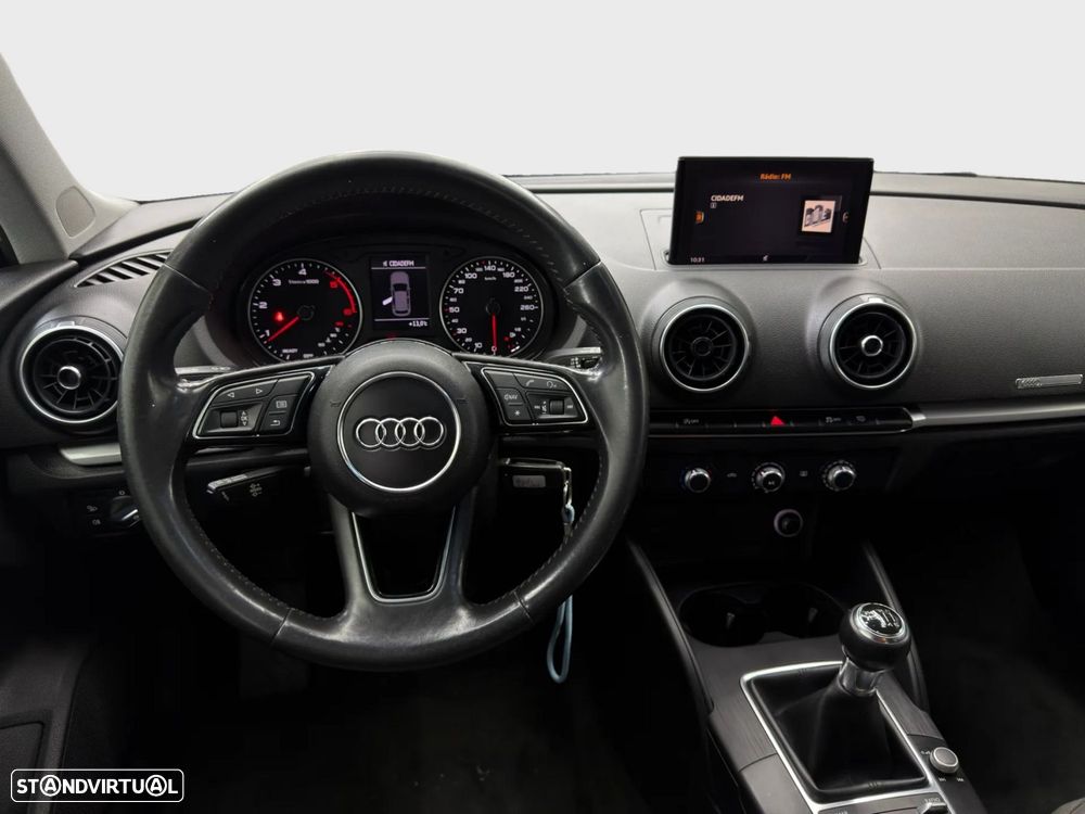 Audi A3 Sportback 1.6 TDI Design - 10