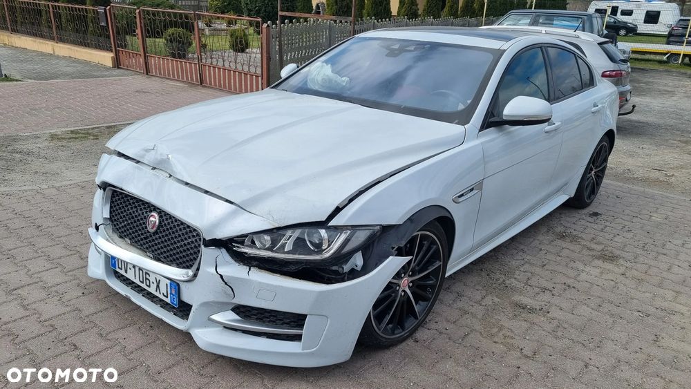 Jaguar XE 20d R-Sport Ingenium Edition - 15