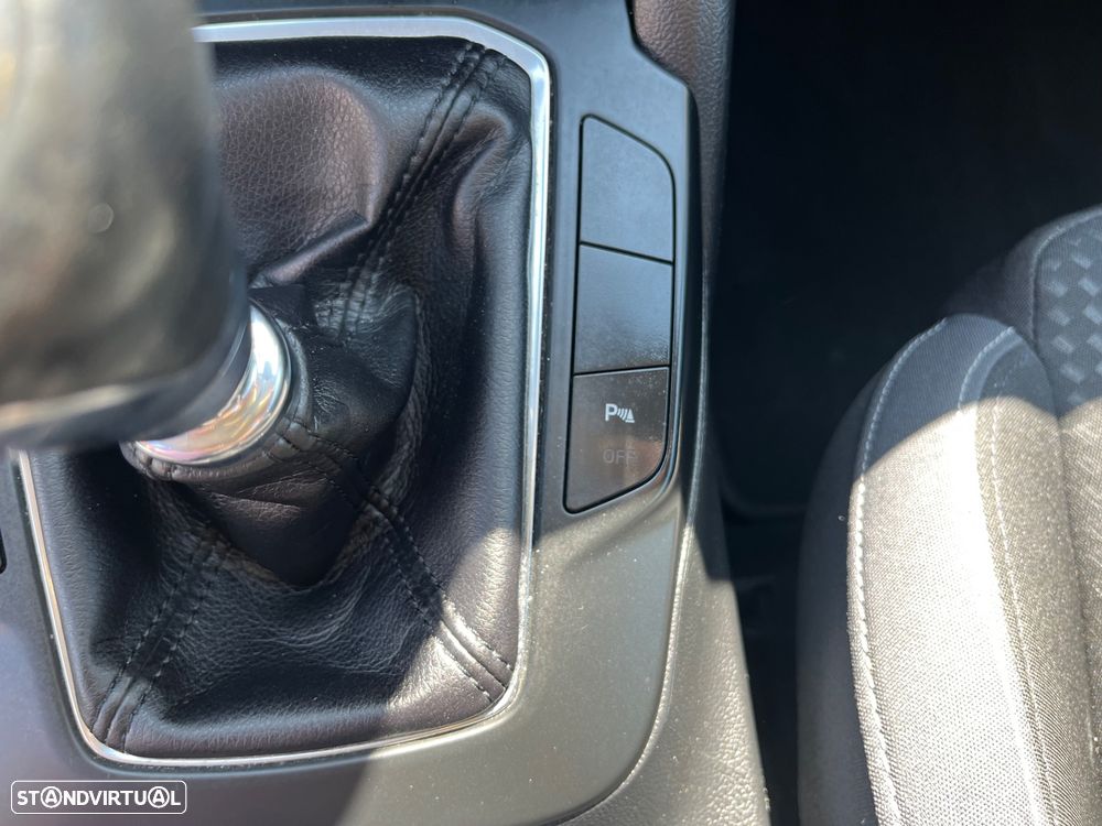 Ford Focus SW 1.5 TDCi EcoBlue Connected - 34