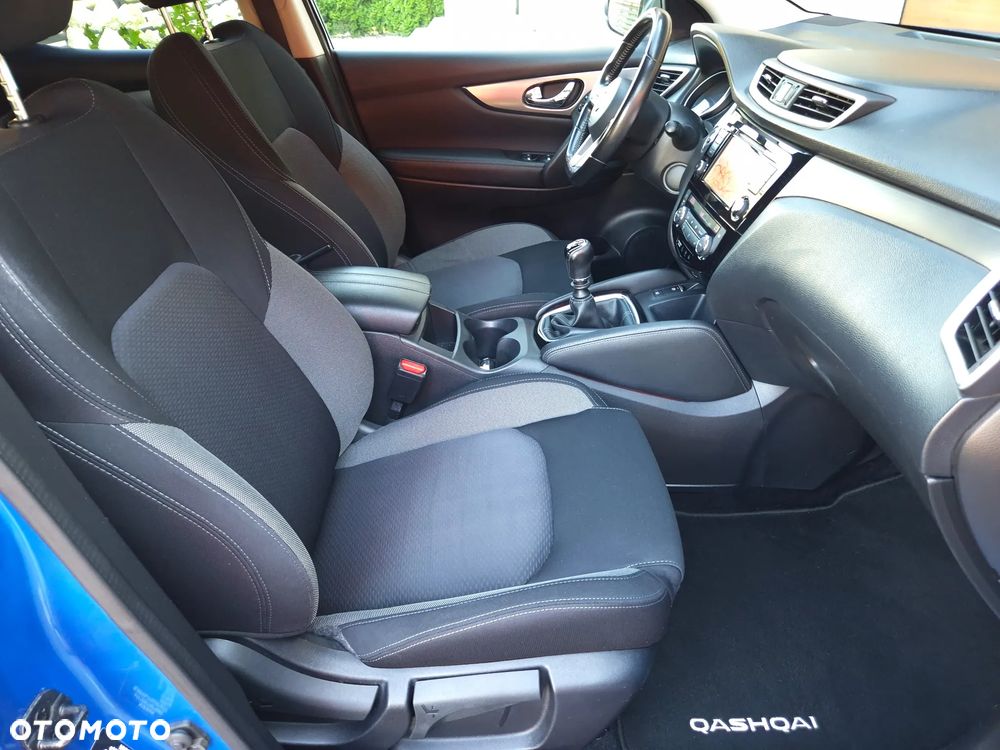 Nissan Qashqai 1.3 DIG-T N-Connecta - 33