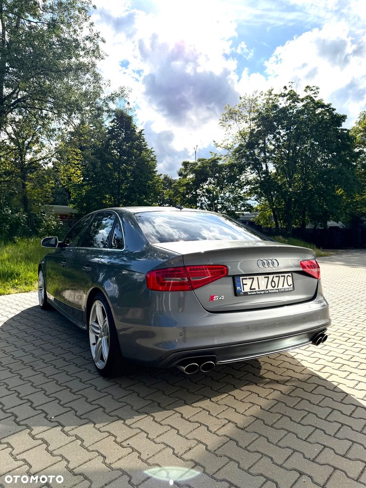 Audi S4 Limousine - 13