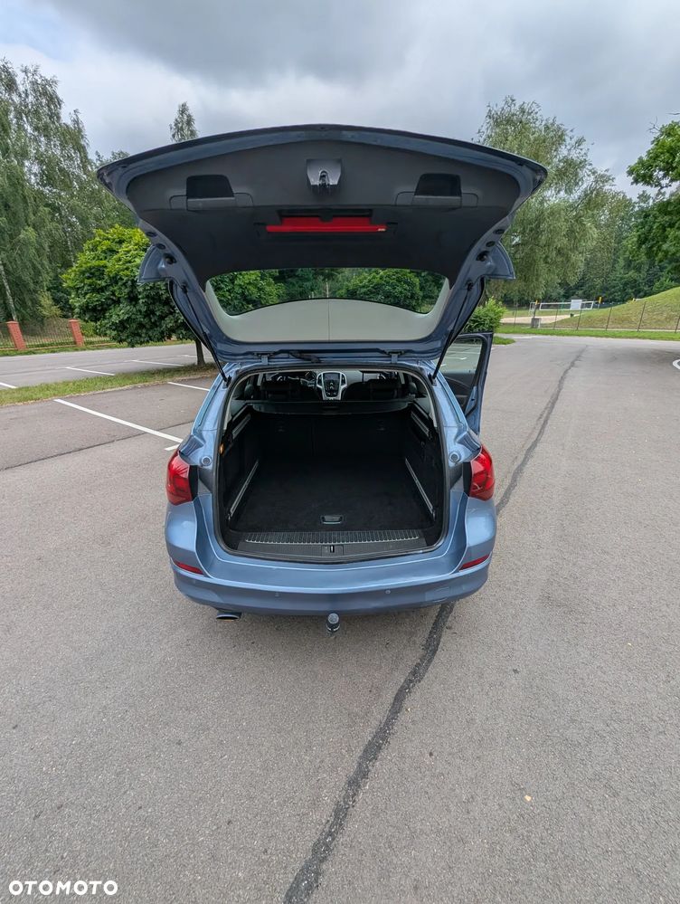 Opel Astra 1.4 Turbo - 11