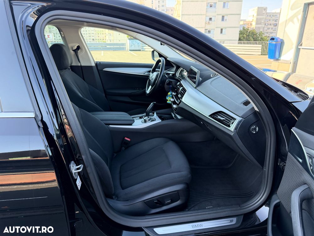BMW Seria 5 530i xDrive AT - 21