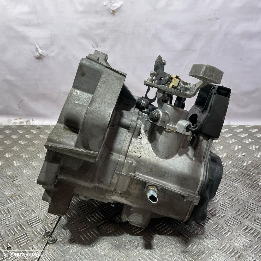 CAIXA VELOCIDADES VOLKSWAGEN POLO 2002 -FQE - 1